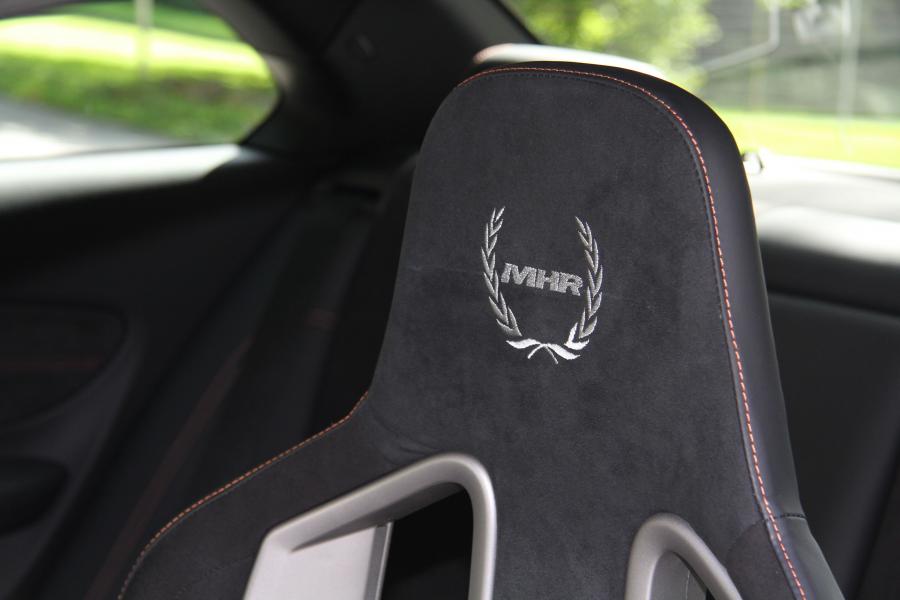 Детали интерьера BMW MH1 Biturbo by Manhart Racing (E82) 2011 года  (фото 3 из 10)